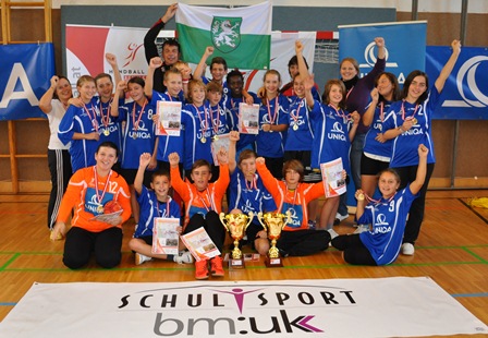 Champions 2012 Mini-Handball Schulcup web